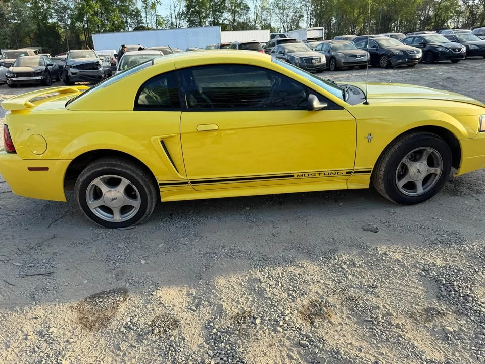 2001 Ford SN95 Mustang - Image 2 of 7
