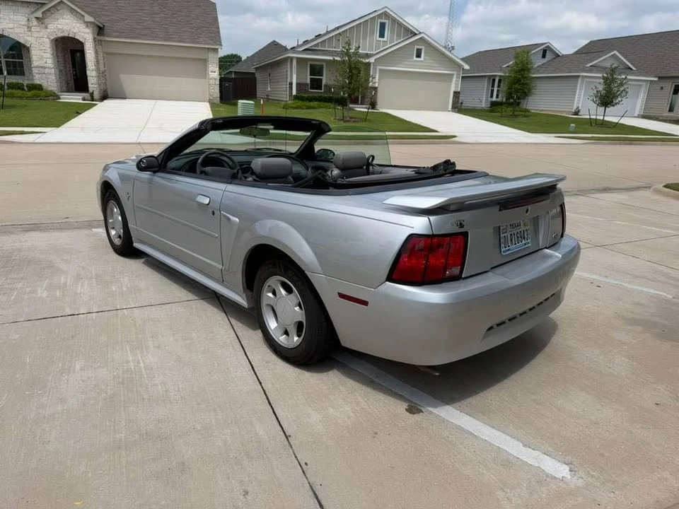 2001 Ford SN95 Mustang - Image 6 of 11