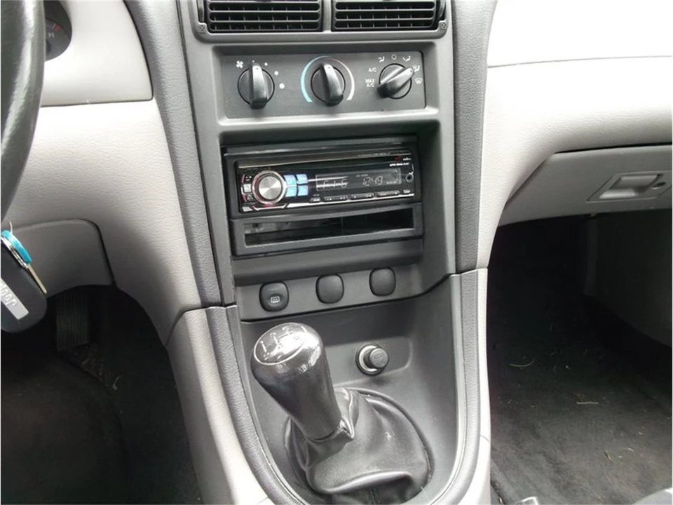 2001 Ford SN95 Mustang - Image 13 of 22