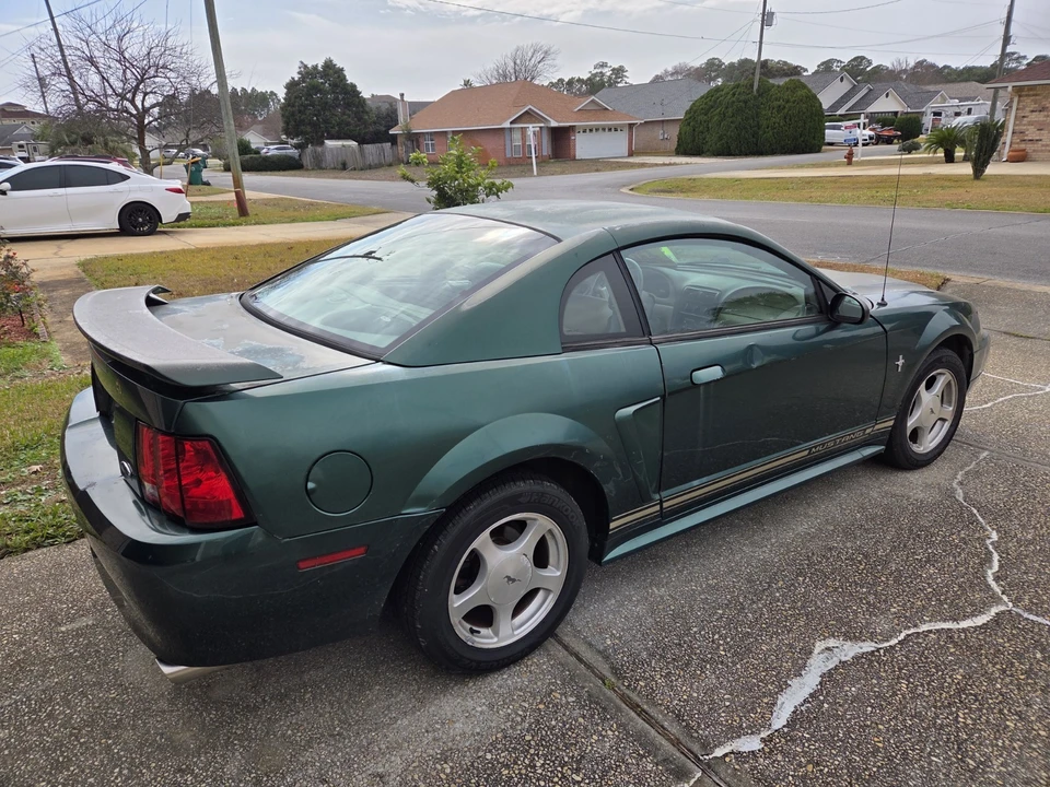 2001 Ford SN95 Mustang - Image 3 of 12