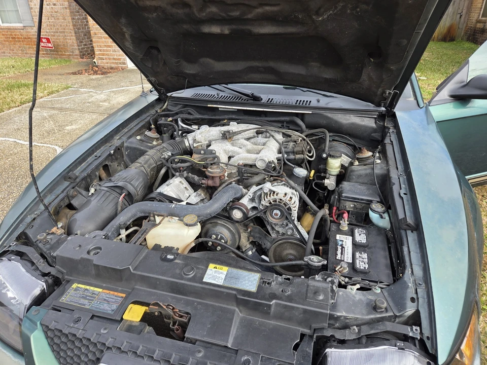 2001 Ford SN95 Mustang - Image 8 of 12