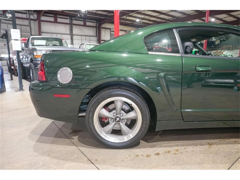 2001 Ford SN95 Mustang - Image 9 of 31