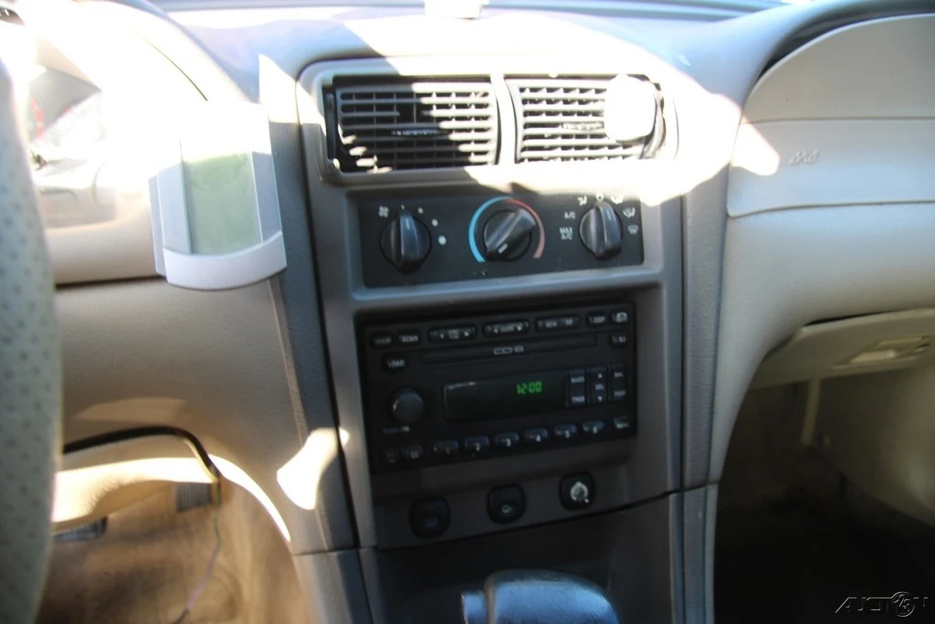 2001 Ford SN95 Mustang - Image 17 of 21