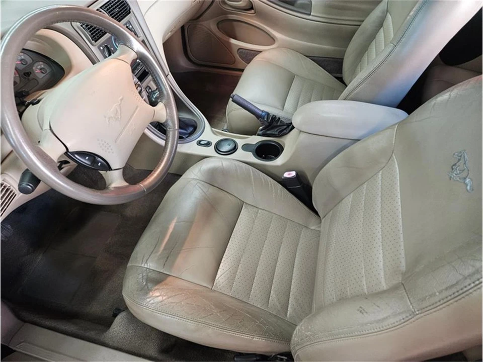 2001 Ford SN95 Mustang - Image 28 of 31