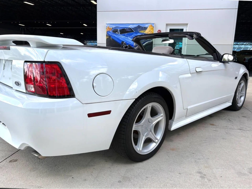 2001 Ford SN95 Mustang - Image 16 of 31