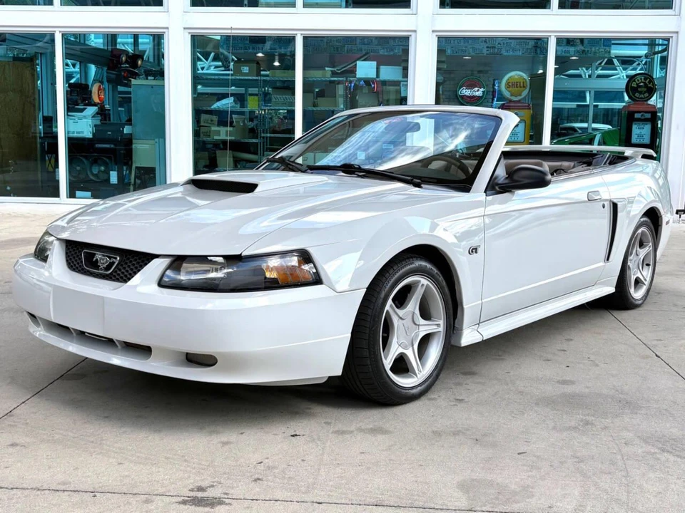 2001 Ford SN95 Mustang - Image 11 of 31