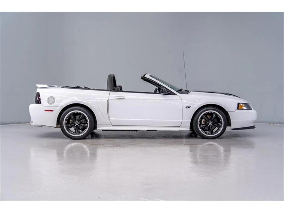2001 Ford SN95 Mustang - Image 7 of 31