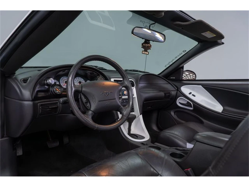 2001 Ford SN95 Mustang - Image 12 of 31