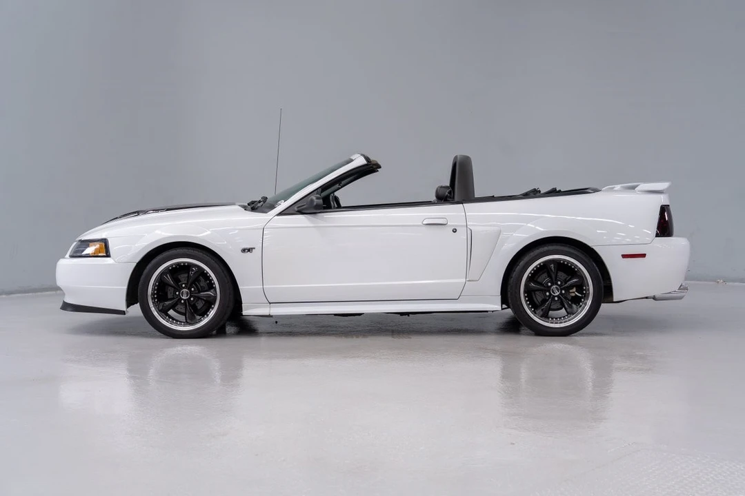 2001 Ford SN95 Mustang - Image 3 of 12