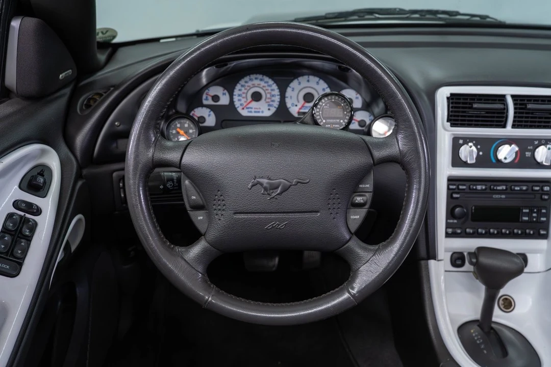 2001 Ford SN95 Mustang - Image 12 of 31