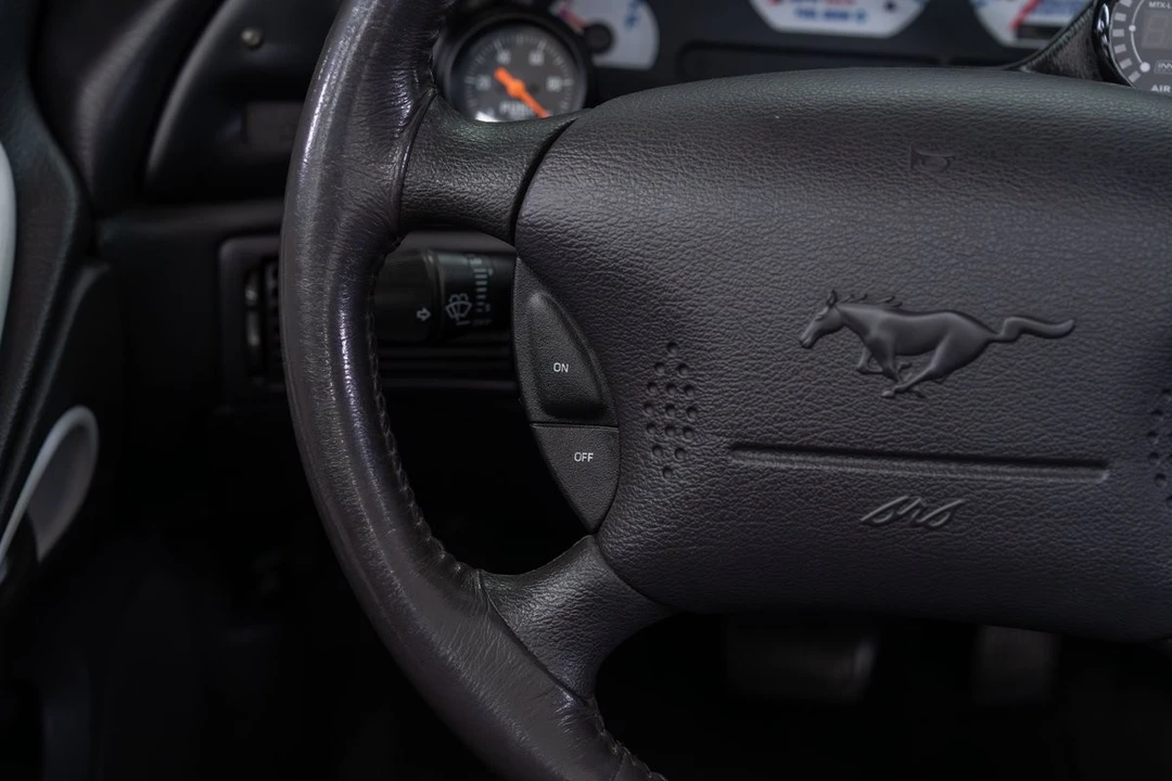 2001 Ford SN95 Mustang - Image 16 of 31