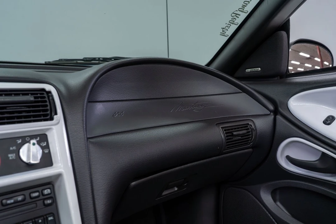 2001 Ford SN95 Mustang - Image 26 of 31