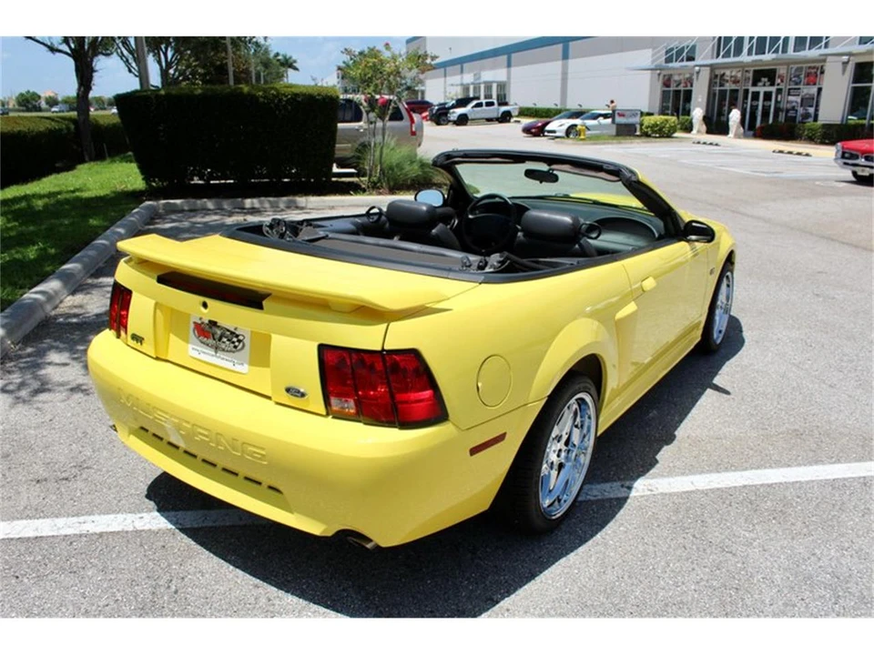 2001 Ford SN95 Mustang - Image 17 of 31