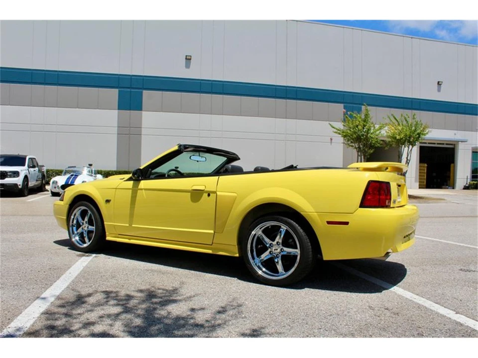 2001 Ford SN95 Mustang - Image 11 of 31