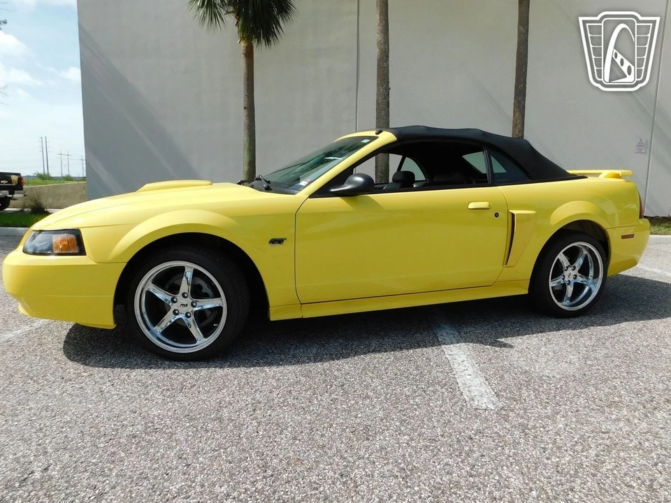 2001 Ford SN95 Mustang - Image 9 of 21