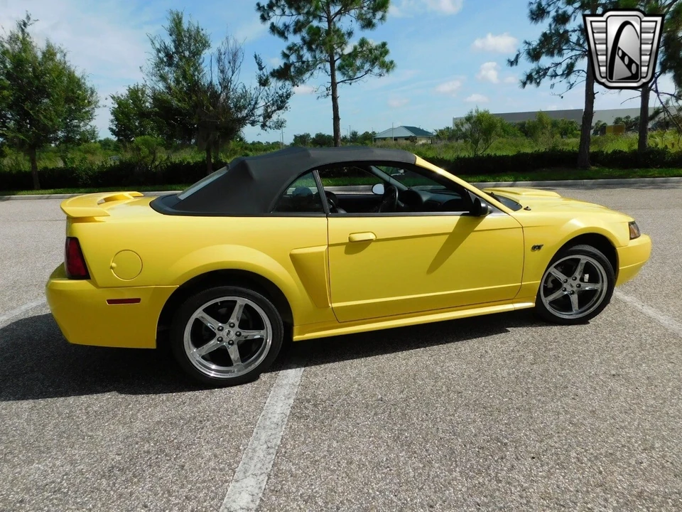 2001 Ford SN95 Mustang - Image 9 of 12