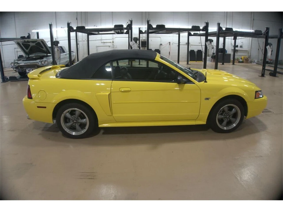 2001 Ford SN95 Mustang - Image 6 of 31
