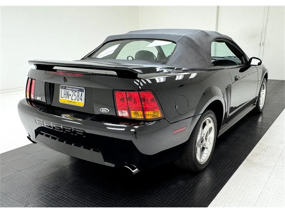 2001 Ford SN95 Mustang - Image 8 of 31