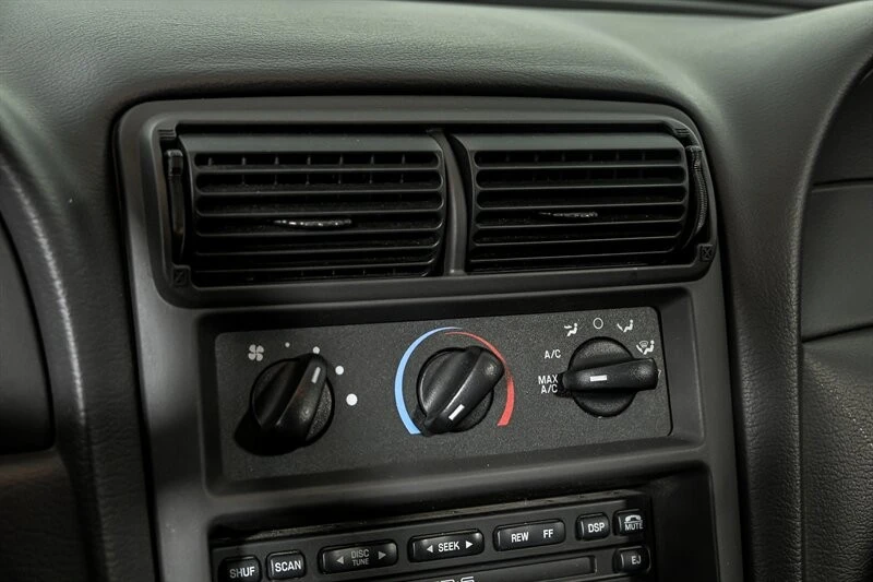 2001 Ford SN95 Mustang - Image 24 of 27