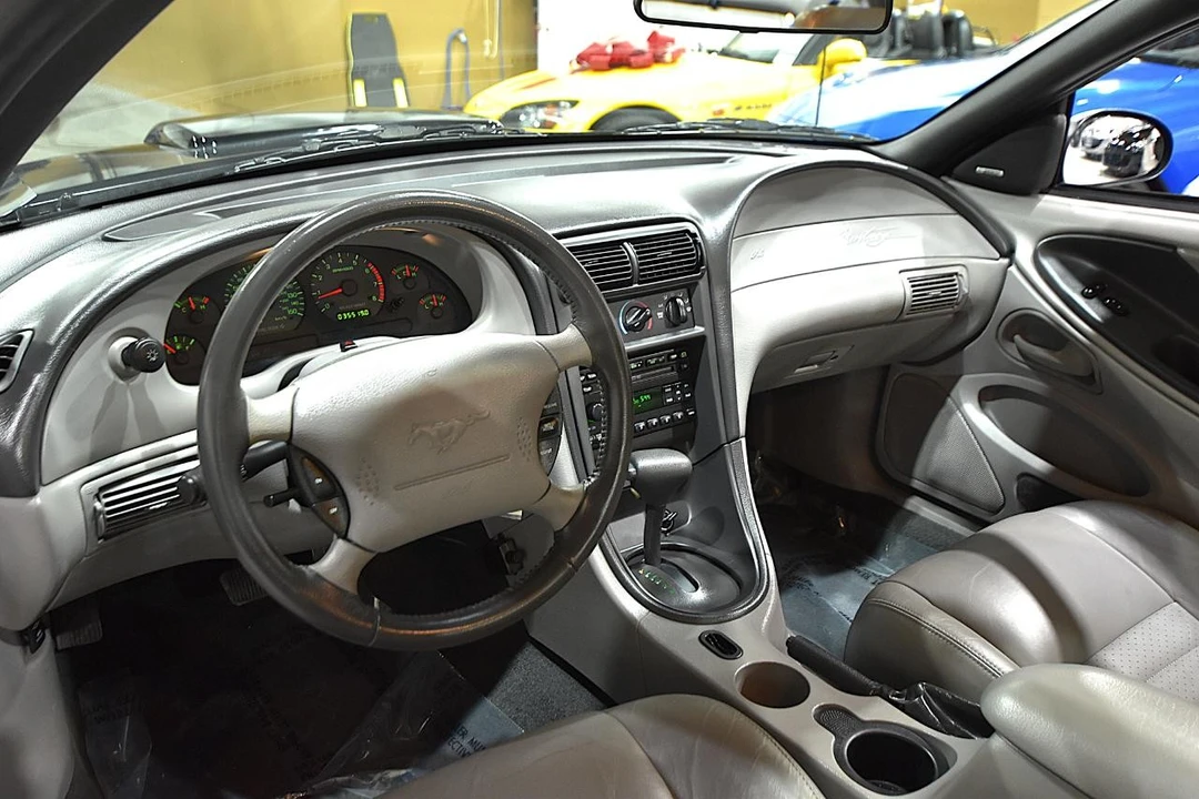 2001 Ford SN95 Mustang - Image 12 of 31