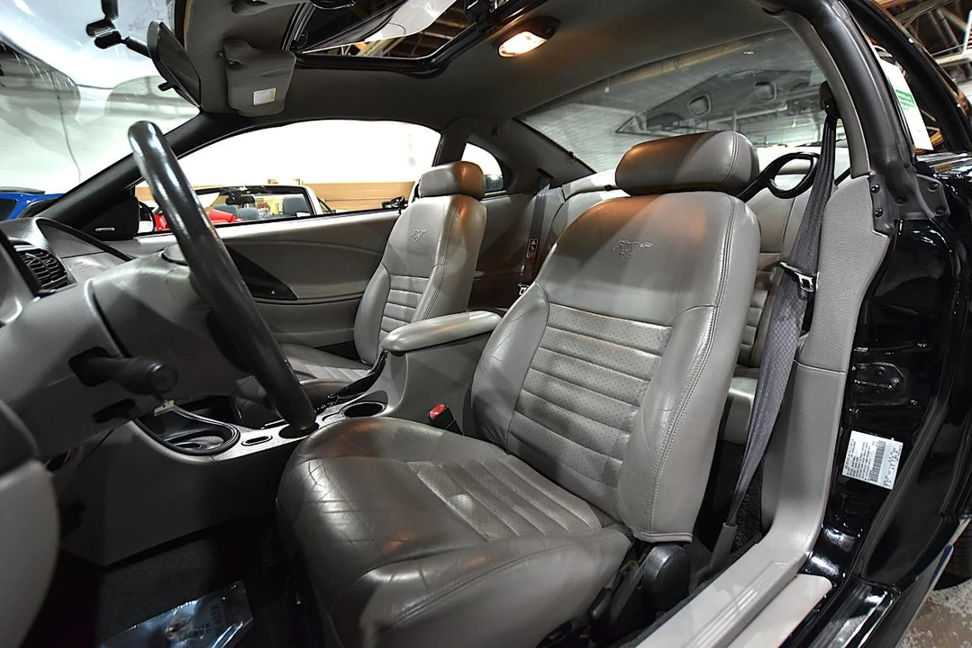 2001 Ford SN95 Mustang - Image 24 of 31