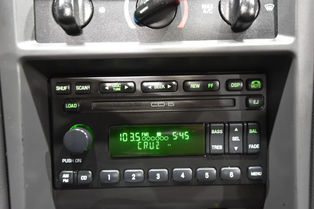 2001 Ford SN95 Mustang - Image 18 of 31