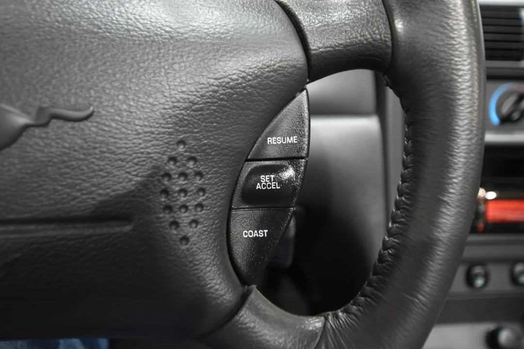2001 Ford SN95 Mustang - Image 24 of 31