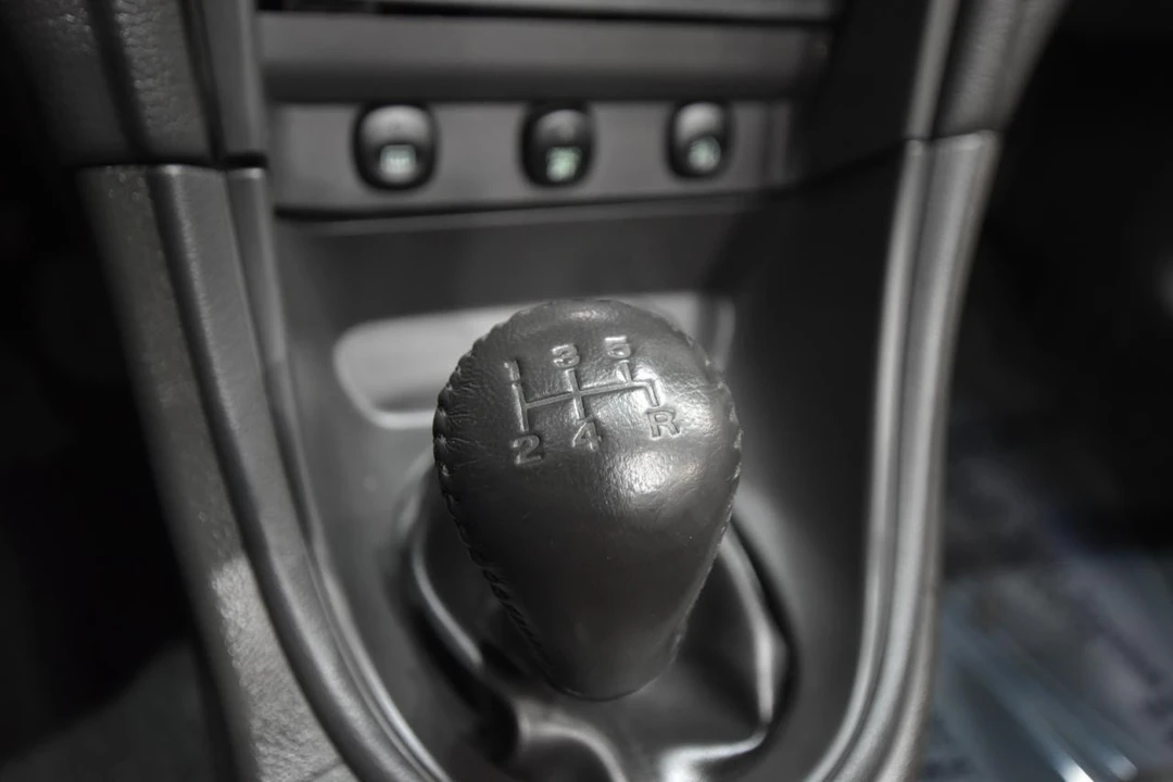 2001 Ford SN95 Mustang - Image 30 of 31
