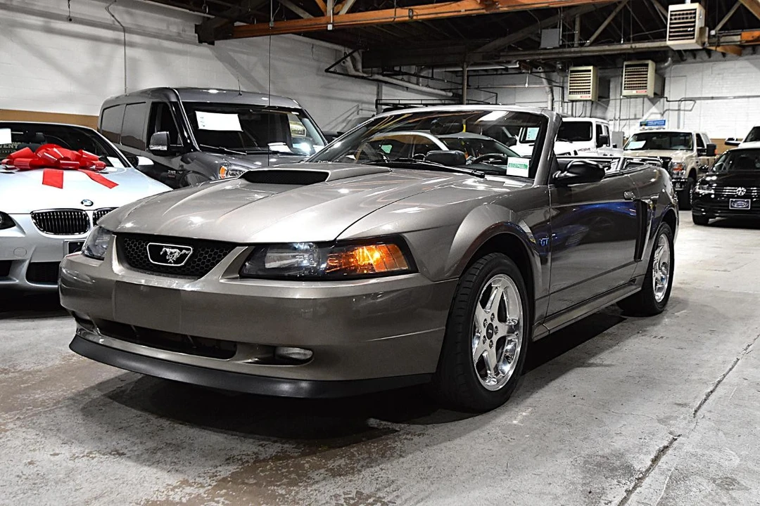 2001 Ford SN95 Mustang - Image 16 of 31