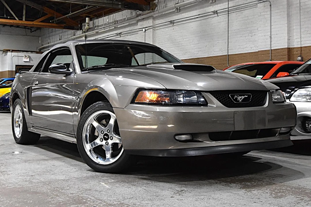 2001 Ford SN95 Mustang - Image 2 of 31