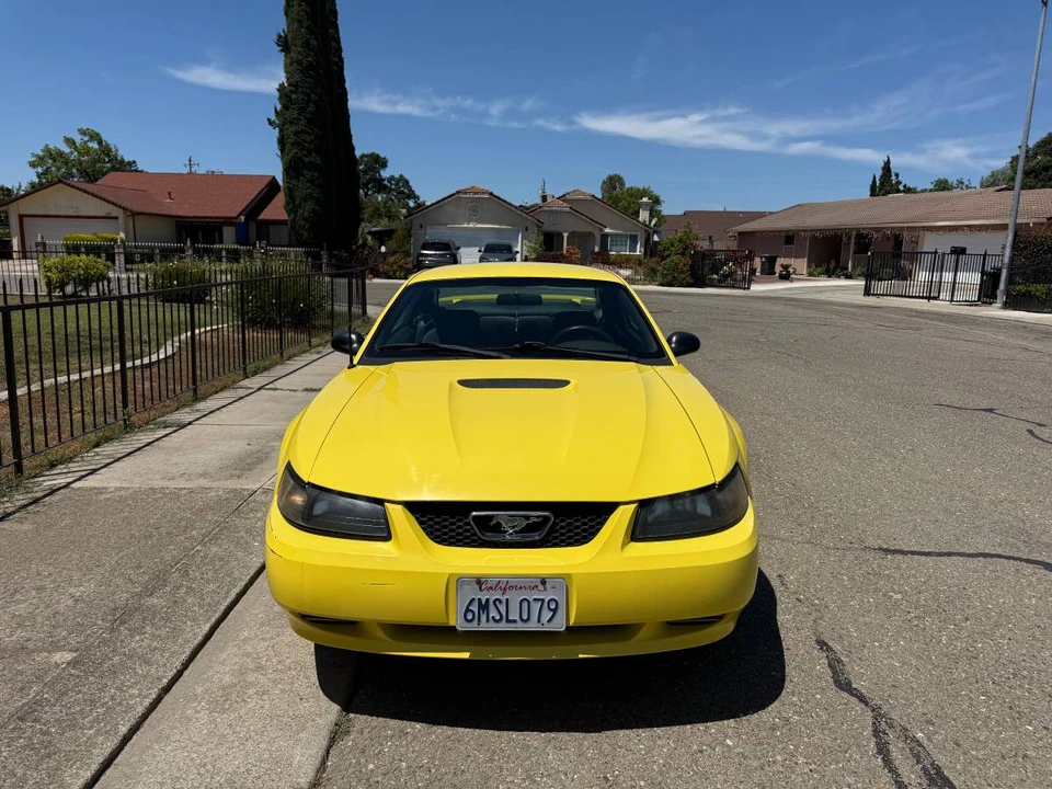 2001 Ford SN95 Mustang - Image 2 of 8