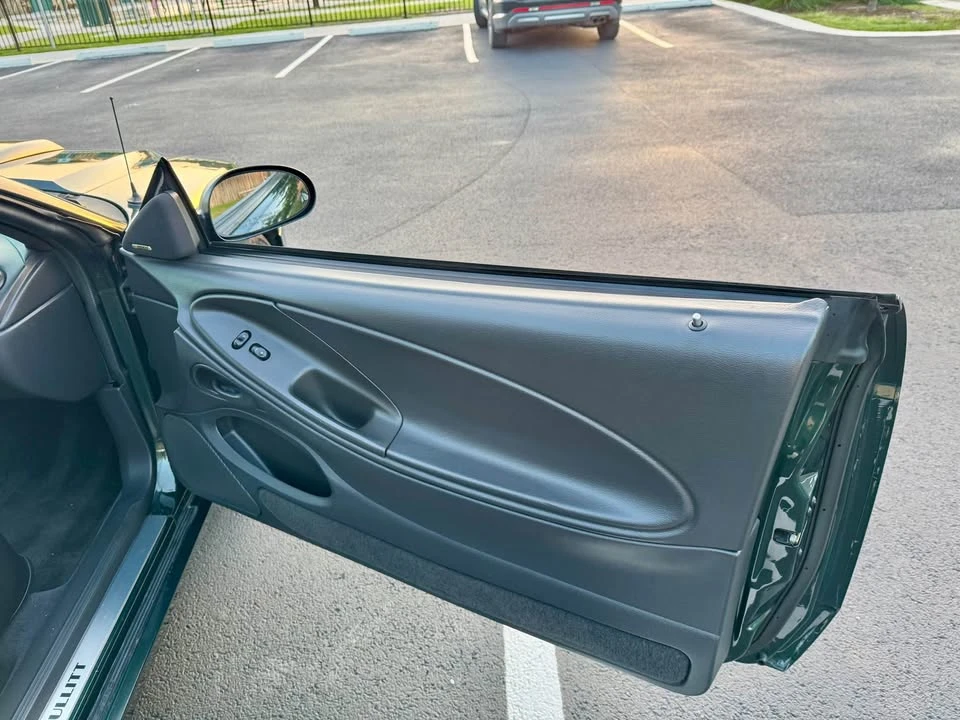 2001 Ford SN95 Mustang - Image 9 of 12
