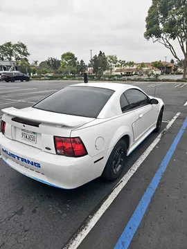 2001 Ford Mustang Bullitt Coupe