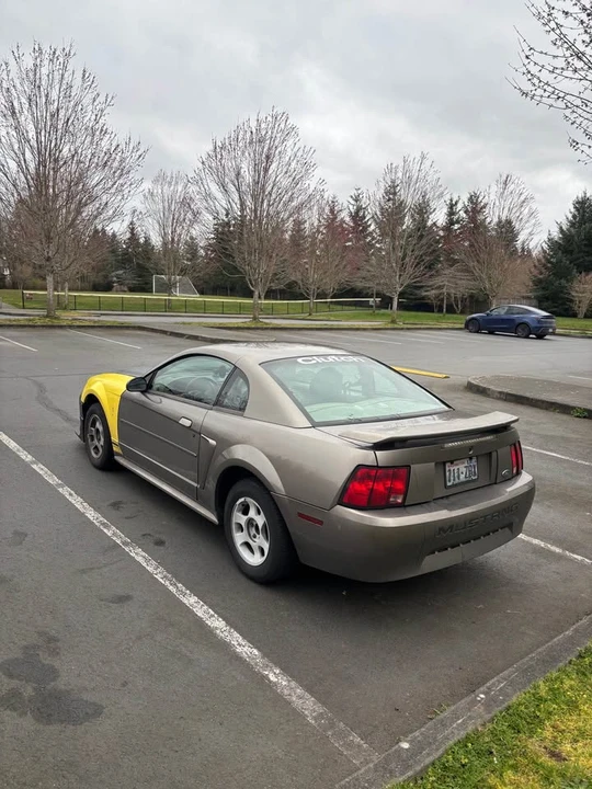 2001 Ford SN95 Mustang - Image 3 of 17