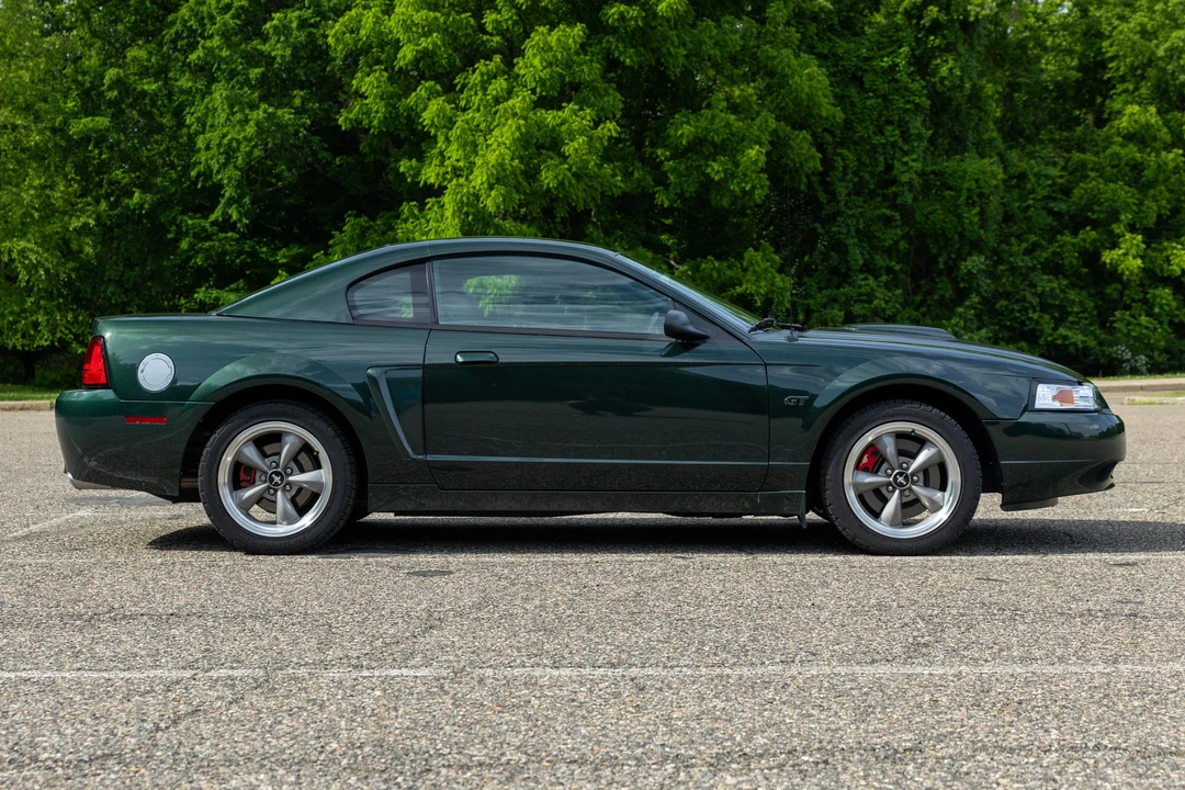 2001 Ford SN95 Mustang - Image 8 of 31