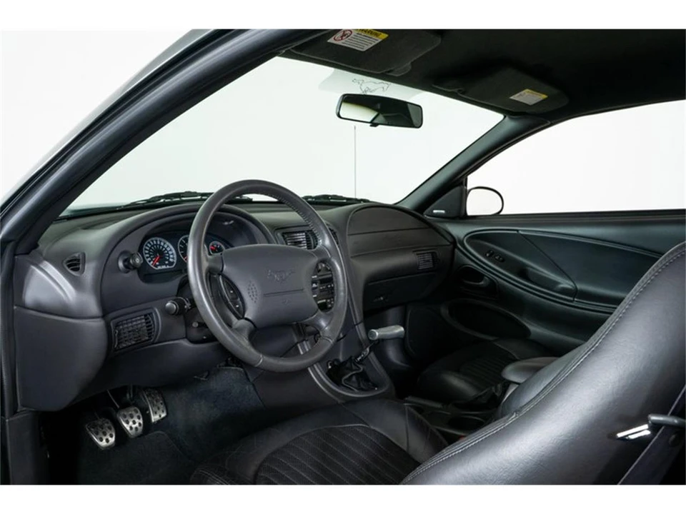 2001 Ford SN95 Mustang - Image 17 of 31