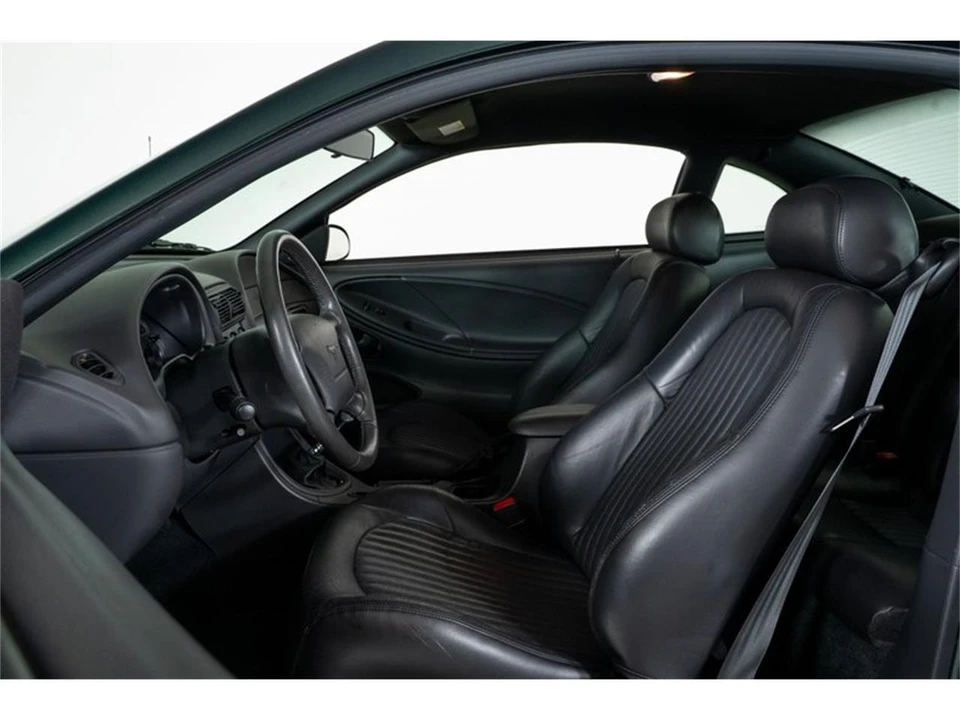 2001 Ford SN95 Mustang - Image 19 of 31