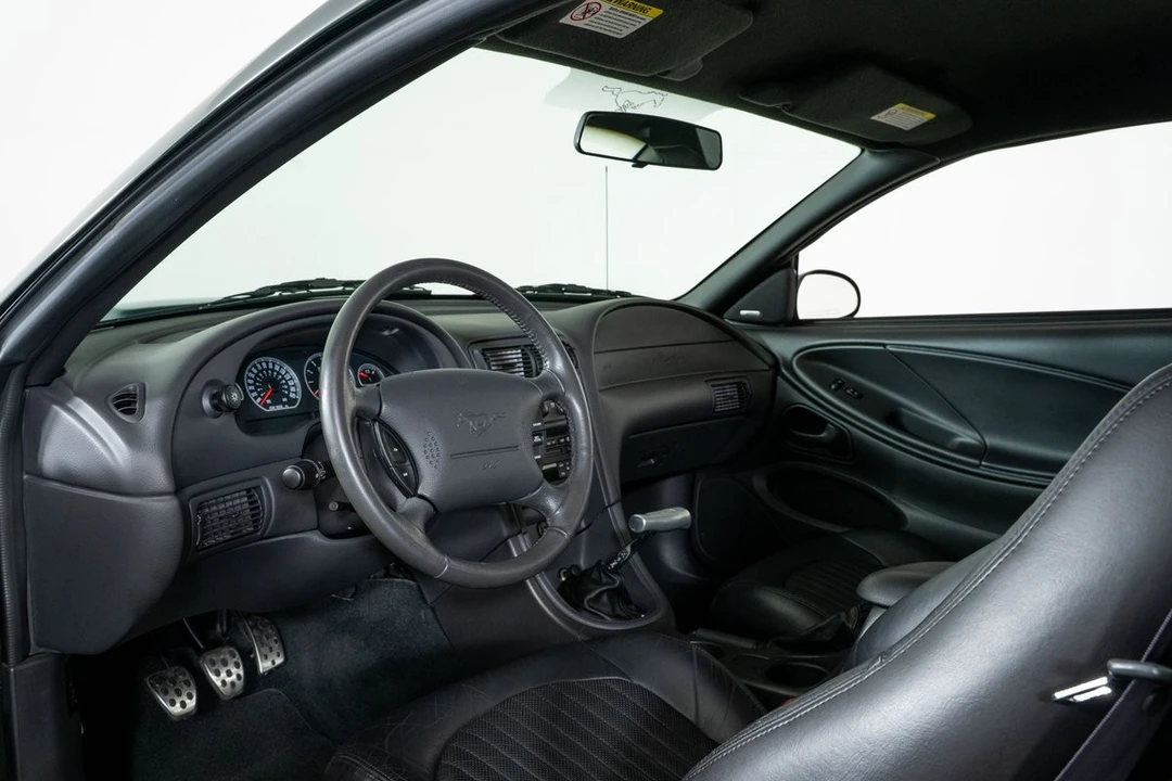 2001 Ford SN95 Mustang - Image 19 of 31