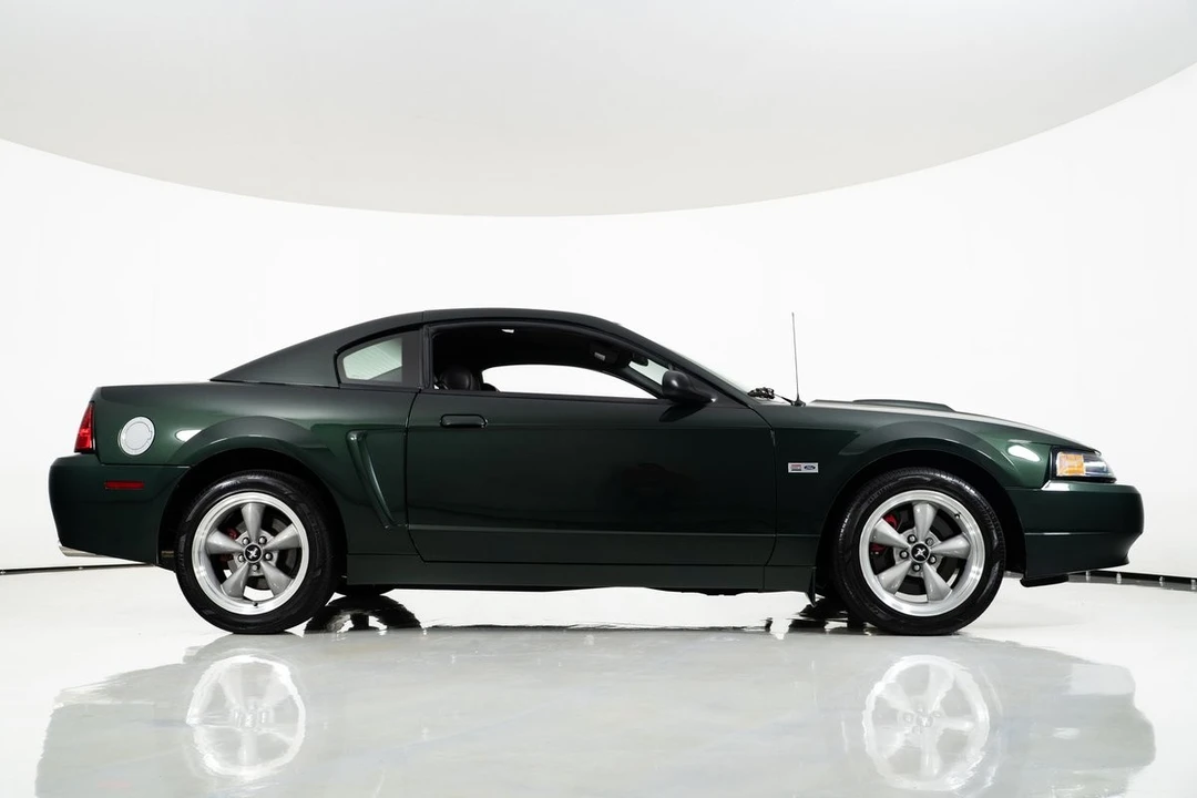 2001 Ford SN95 Mustang - Image 13 of 31