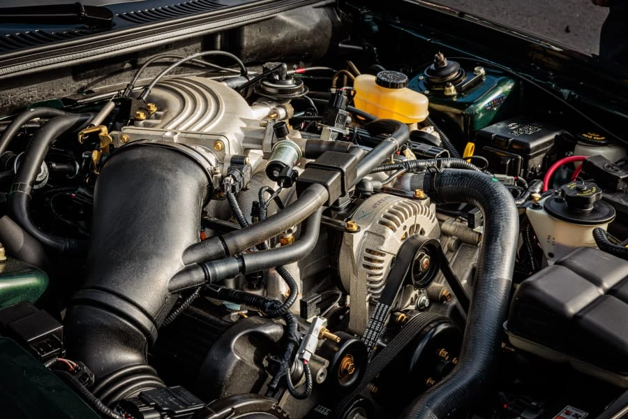 2001 Ford SN95 Mustang - Image 7 of 31