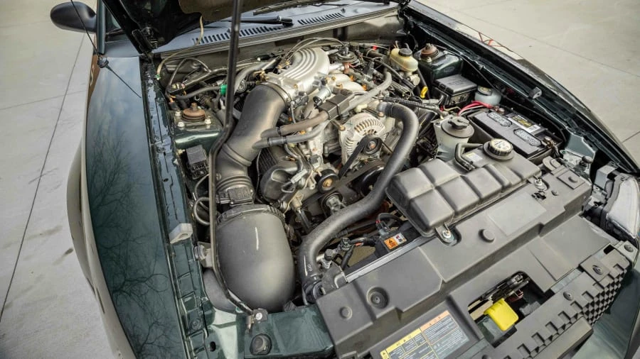 2001 Ford SN95 Mustang - Image 7 of 17