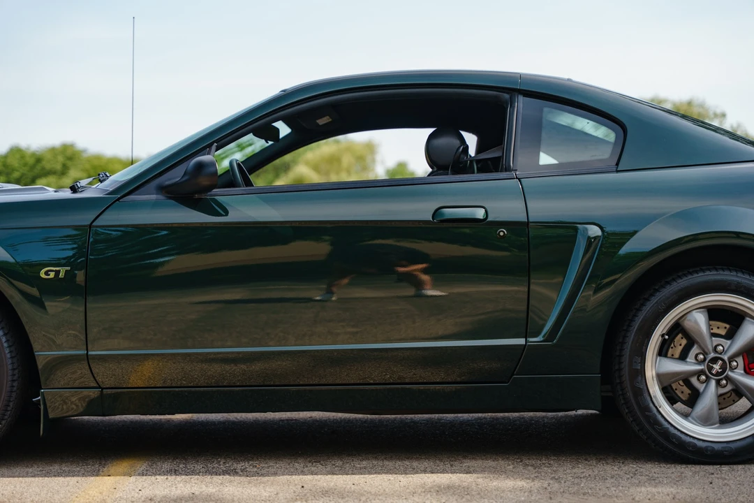 2001 Ford SN95 Mustang - Image 4 of 31