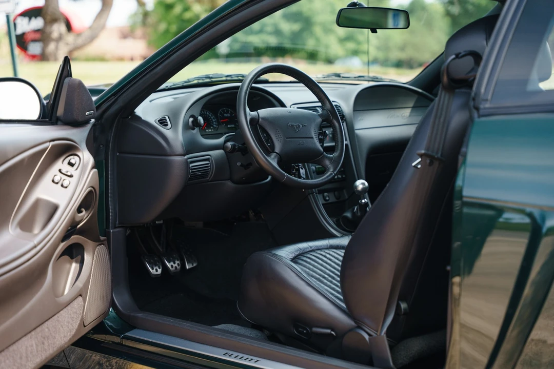 2001 Ford SN95 Mustang - Image 29 of 31