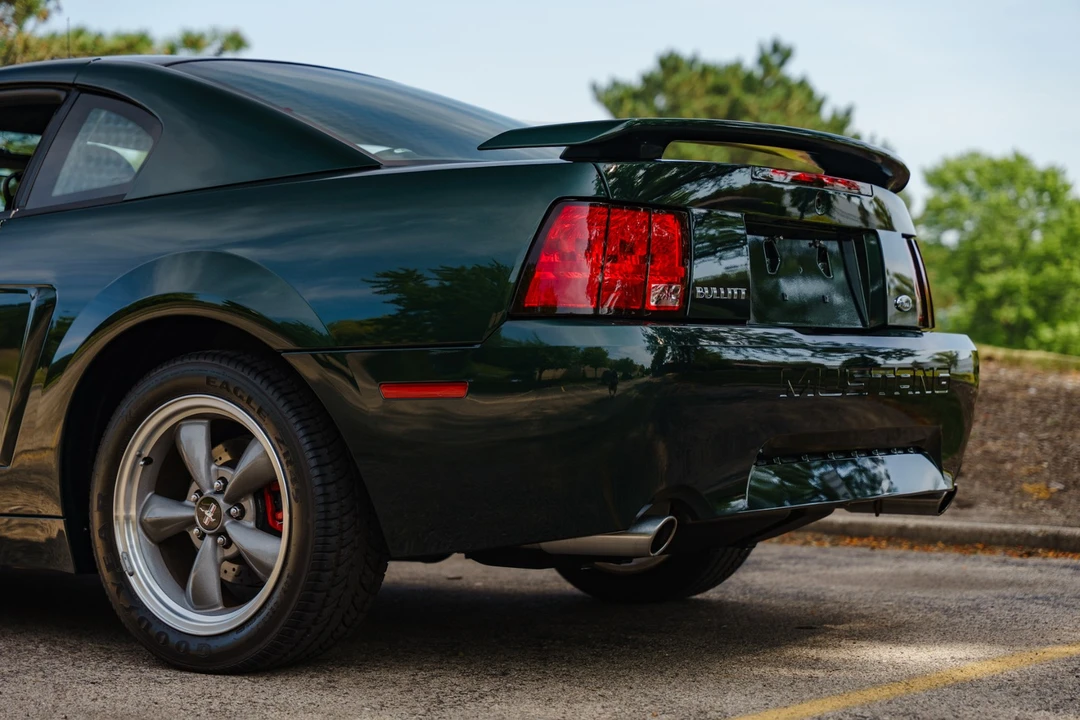 2001 Ford SN95 Mustang - Image 11 of 31
