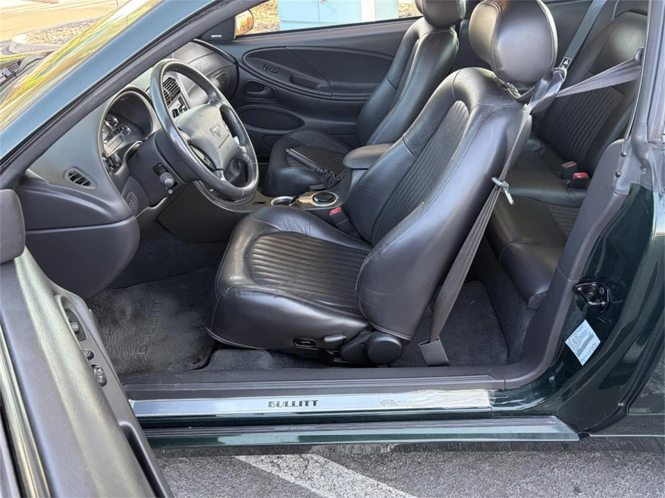 2001 Ford SN95 Mustang - Image 9 of 15