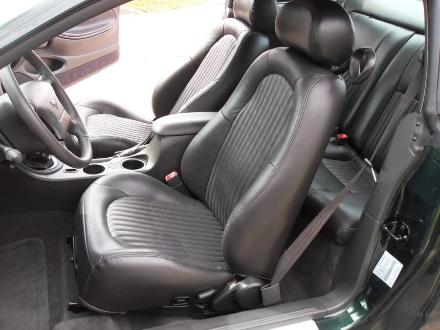 2001 Ford SN95 Mustang - Image 4 of 12