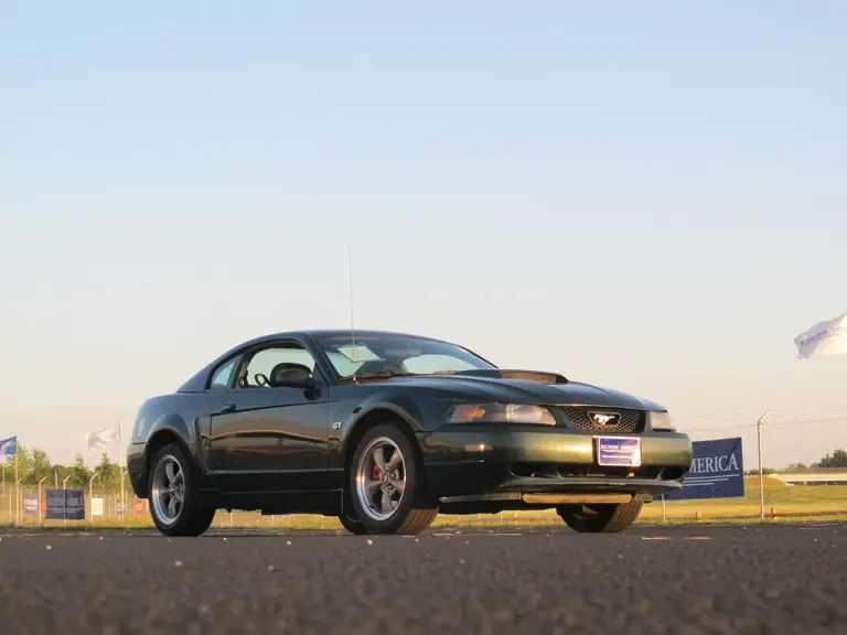 2001 Ford SN95 Mustang - Image 2 of 2