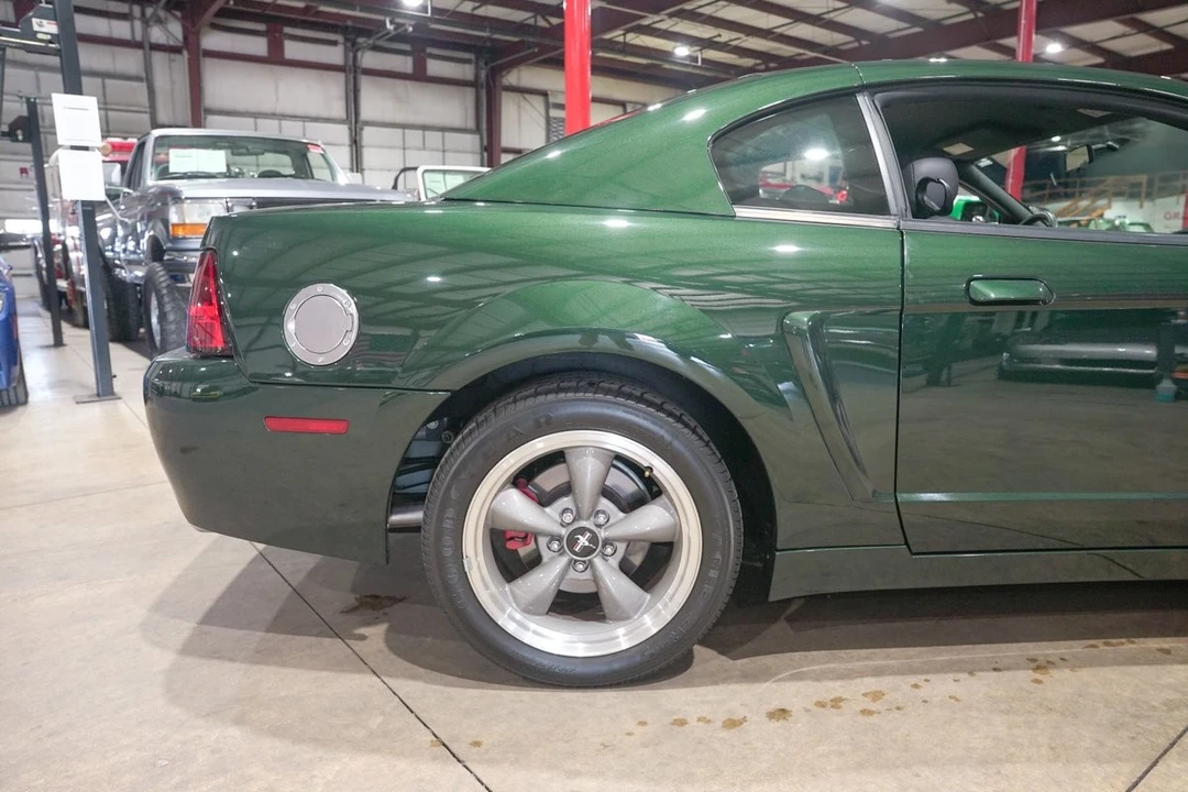 2001 Ford SN95 Mustang - Image 9 of 31