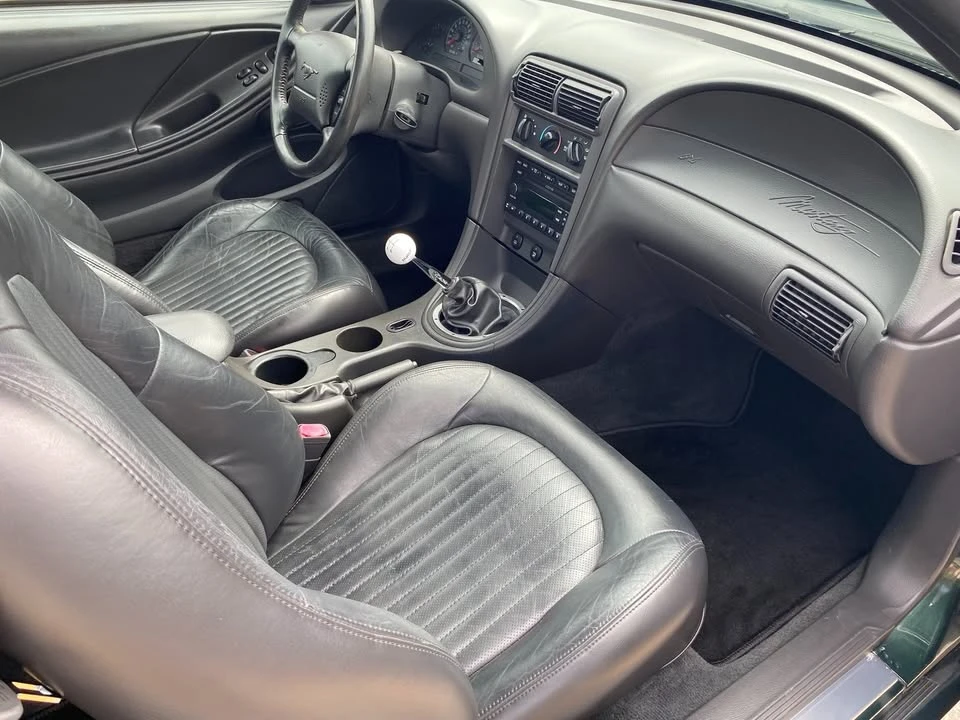 2001 Ford Mustang - Image 12 of 18