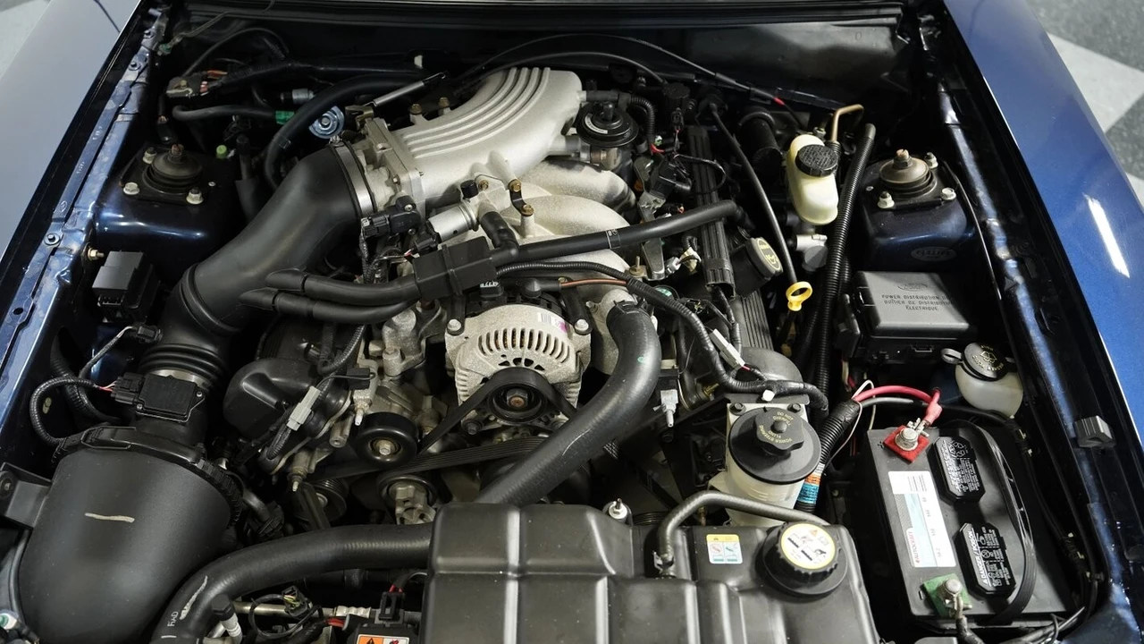 2001 Ford SN95 Mustang - Image 4 of 12